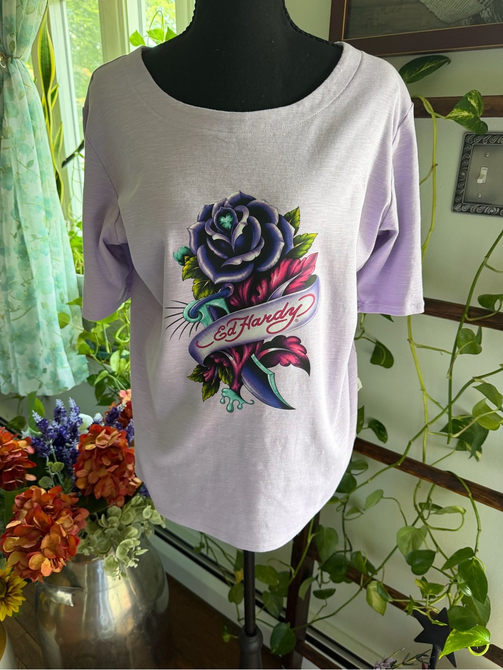 Lavender Short-Sleeve Tee with Floral Graphic